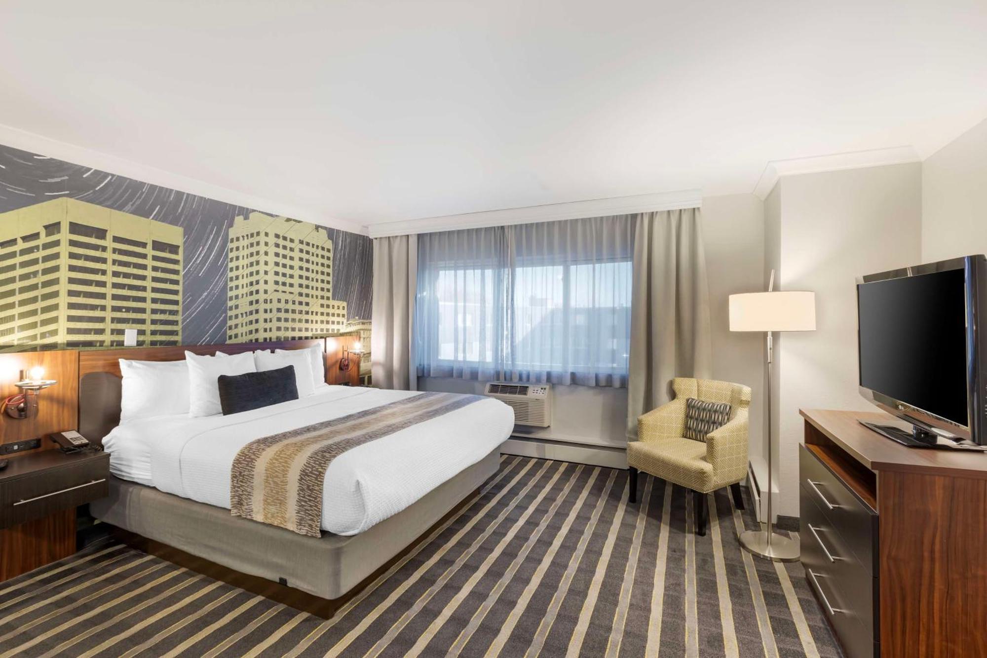 Best Western Plus Milwaukee West Extérieur photo