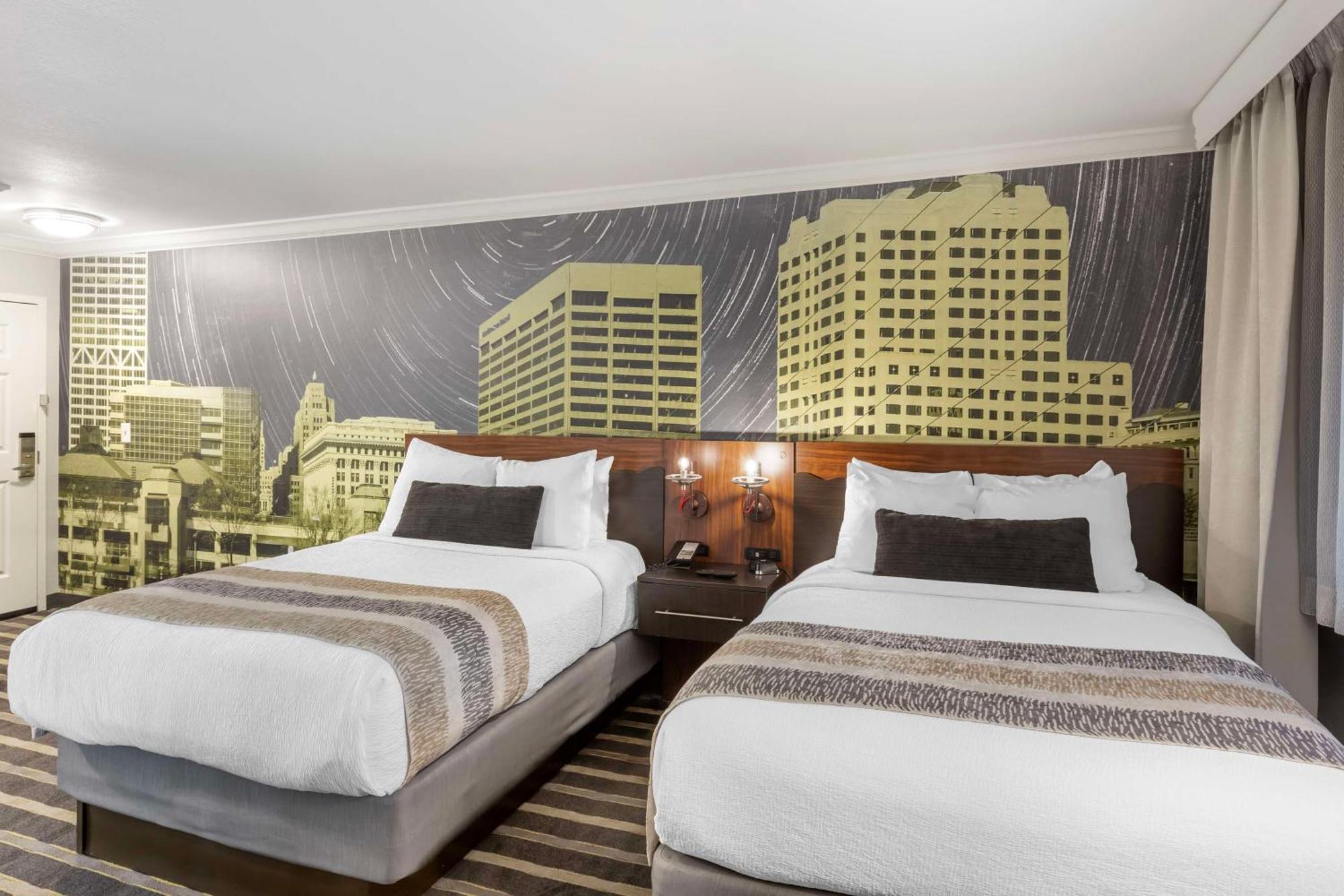 Best Western Plus Milwaukee West Extérieur photo
