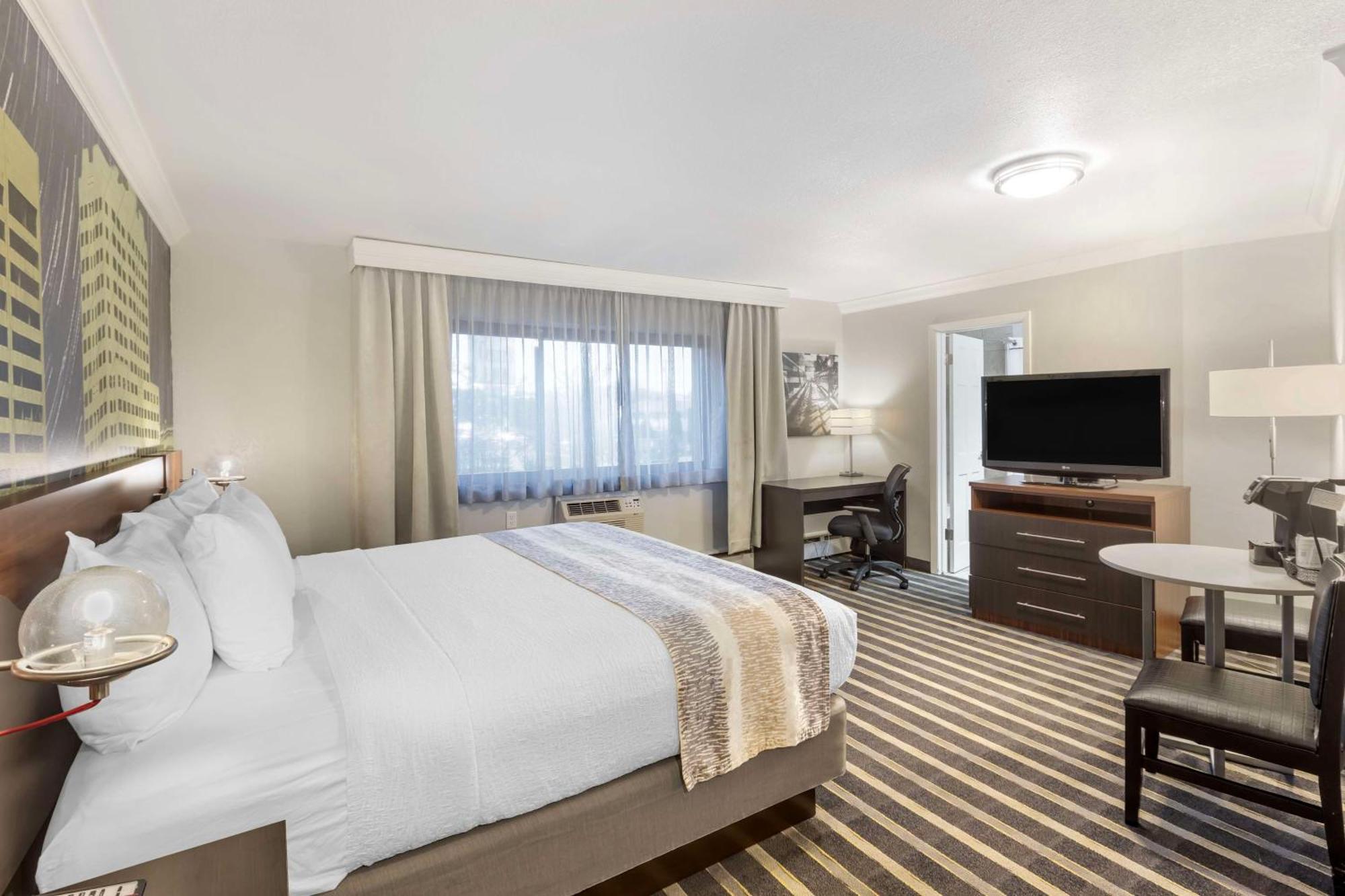 Best Western Plus Milwaukee West Extérieur photo