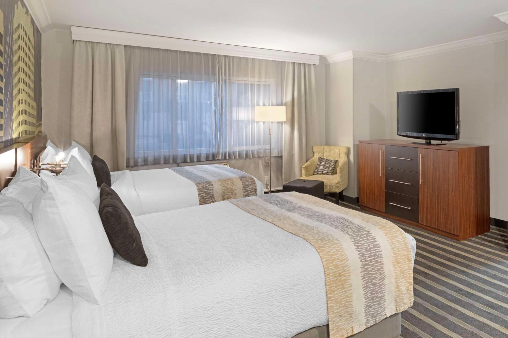Best Western Plus Milwaukee West Extérieur photo