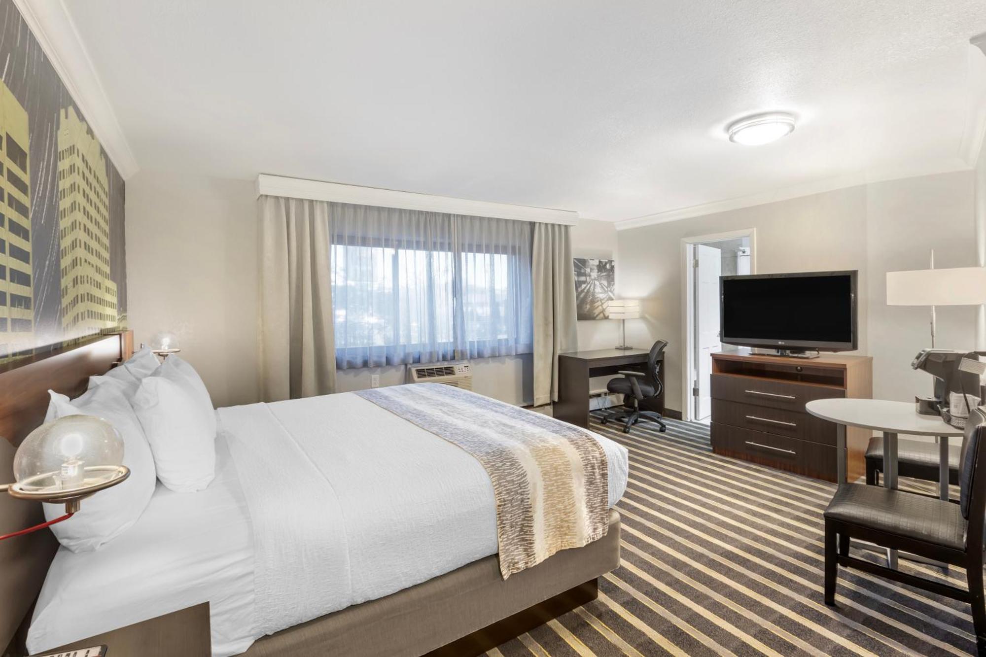 Best Western Plus Milwaukee West Extérieur photo